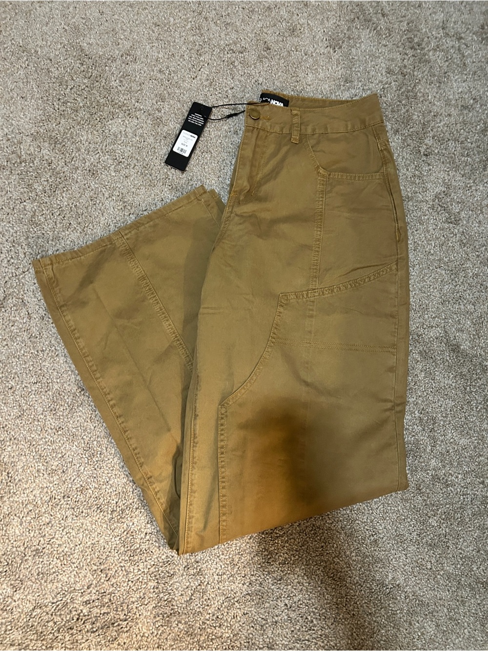 Women’s Pants in Khaki
